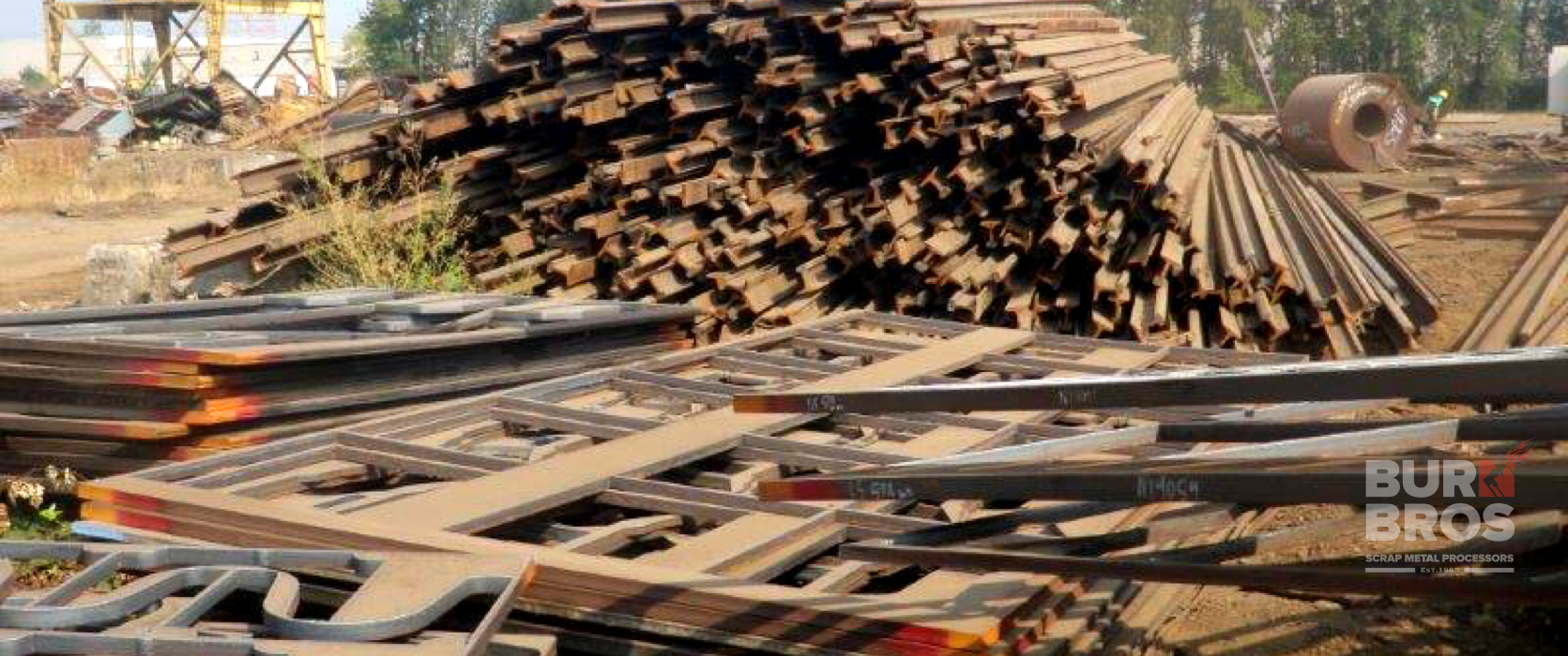 Picture of 4000+ ton of Rail to be processed.